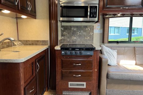 Ford E450 FLEETWOOD. NOW SOLD. SIMILAR REQUIRED. PLEASE CALL 01903 254800. 38