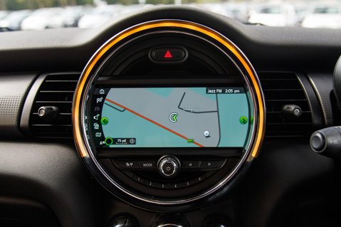 Mini Hatch COOPER 19