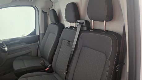 Ford e-Transit Custom 320L1 Limited 65kwh 100kw/136ps *ELECTRIC-NEW* 7