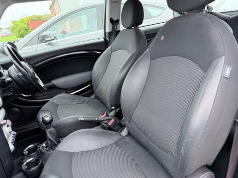 Mini Hatch 1.6 COOPER 10