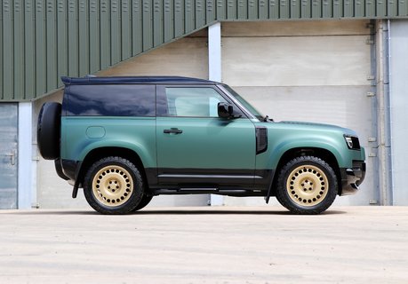 Land Rover Defender 90 Matte Wrap