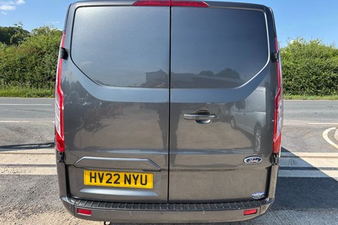 Ford Transit Custom 320 L2 Limited 130 ps Selectshift Double Cab in Van 12
