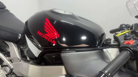 Honda CBR CBR929 2000 ONLY 19K NEW MOT CLASSIC SPORTS BIKE 24