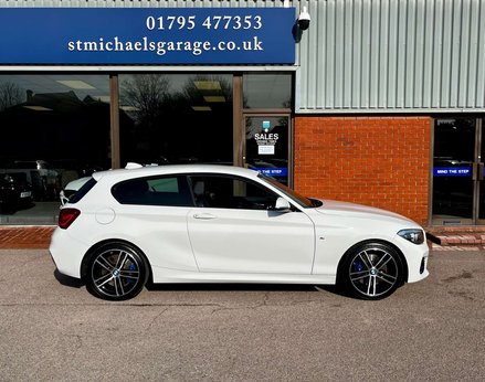 BMW 1 Series 1.5 118i M Sport Shadow Edition Auto 3dr 10