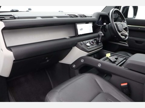 Land Rover Defender 3.0 Defender First Edition D MHEV Auto 4WD 5dr 14