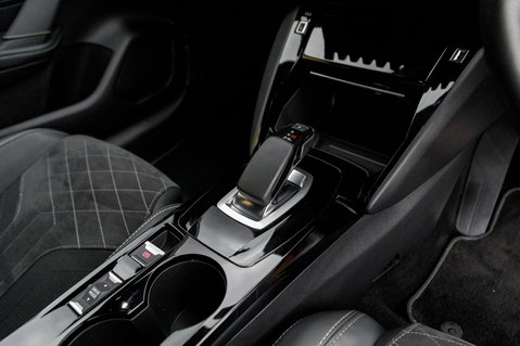 Peugeot 208 GT PREMIUM 35