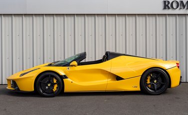 Ferrari LaFerrari Aperta 2