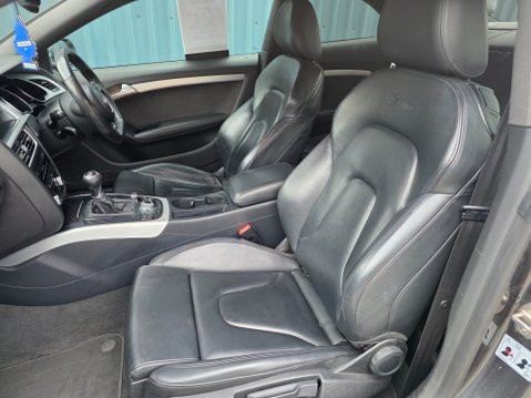 Audi A5 S-LINE TDi COUPE 11