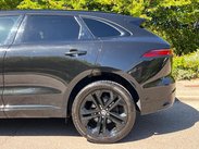 Jaguar F-Pace 2.0 D200 MHEV R-Dynamic HSE Black Auto AWD Euro 6 (s/s) 5dr 53