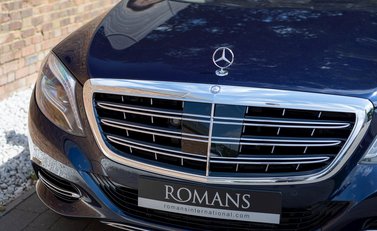 Mercedes-Benz M Class S600 28