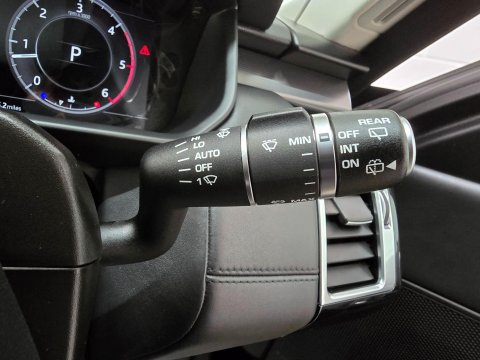 Land Rover Discovery 3.0 TD V6 HSE Luxury Auto 4WD Euro 6 (s/s) 5dr 46