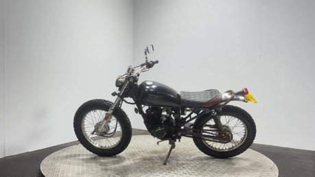 Yamaha YBR 125 2005 SCRAMBLER PROJECT BUILD 125CC LEARNER SPARES OR REPAIR 4