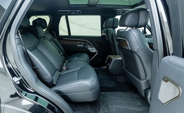 Land Rover Range Rover P460e Autobiography LWB 16
