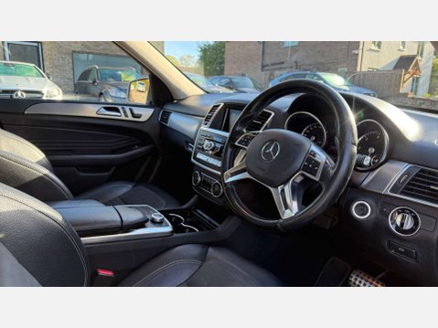 Mercedes-Benz M Class 2.1 ML250 AMG Line Bluetec Auto 4WD 5dr 5