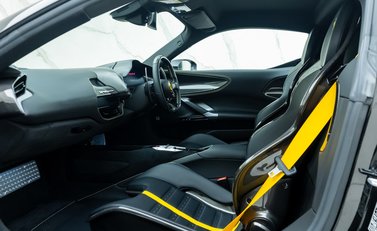 Ferrari SF90 Stradale 15