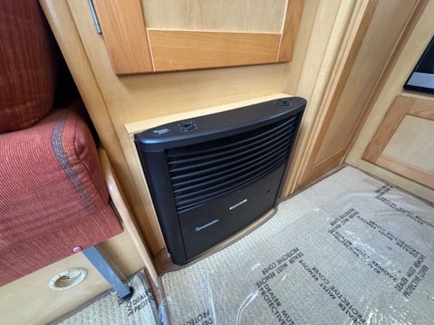 Elddis Autoquest 115 LOW PROFILE 2 BERTH COACH BUILT 18