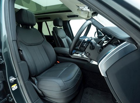 Land Rover Range Rover D350 SE 10