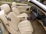 Mercedes-Benz SL Series 500SL-32 16