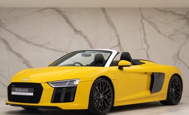 Audi R8 V10 Spyder 1