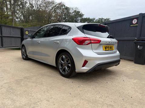 Ford Focus 1.0T EcoBoost ST-Line Hatchback 5dr Petrol Manual Euro 6 (s/s) (125 ps) 18