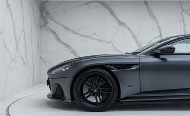 Aston Martin DBS Superleggera 46