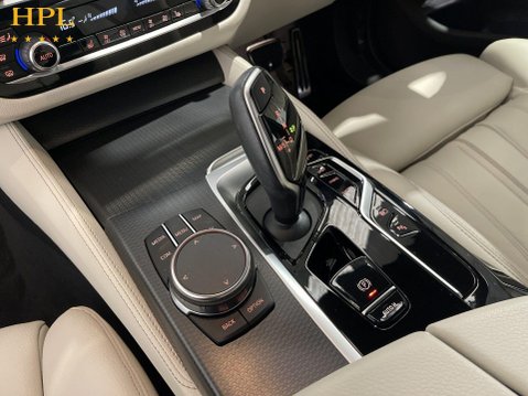 BMW 5 Series 2.0 530e 12kWh M Sport Touring 5dr Petrol Plug-in Hybrid Steptronic Euro 6 17
