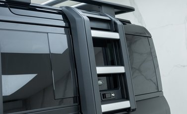 Land Rover Defender 110 V8 30