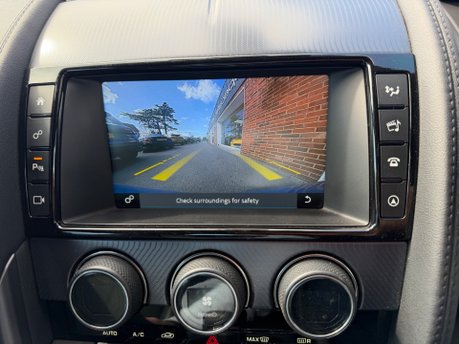 Jaguar F-Type 3.0 V6 R-DYNAMIC 380 29