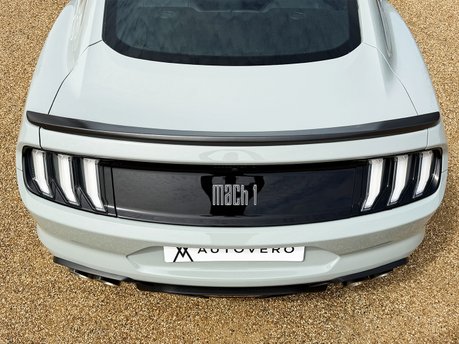 Ford Mustang MACH 1 23