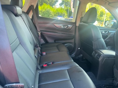 Nissan X-Trail 1.6 dCi Tekna Euro 5 (s/s) 5dr 6