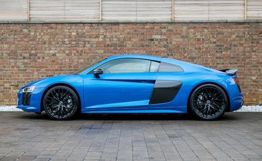 Audi R8 V10 Plus 2
