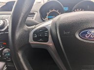 Ford Fiesta TITANIUM 9
