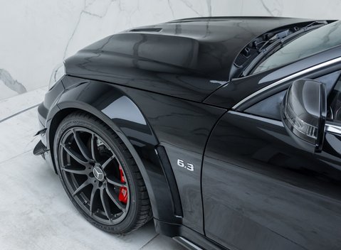 Mercedes-Benz C63 AMG BLACK SERIES 39