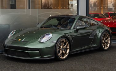 Porsche 911 GT3 TOURING (992) 2