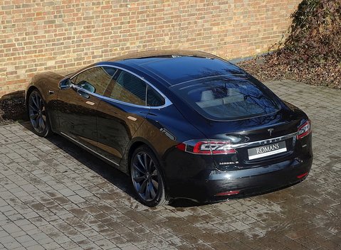 Tesla Model S S 90d 11