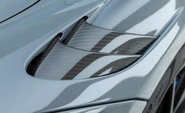 McLaren 765LT Spider 36