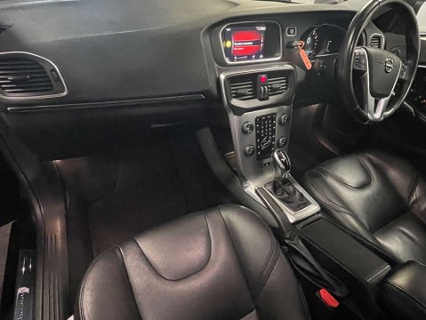 Volvo V40 1.5 V40 Inscription Edition T3 Auto 5dr 44