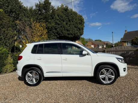 Volkswagen Tiguan 2.0 TDI BlueMotion Tech R-Line 4WD Euro 6 (s/s) 5dr 4