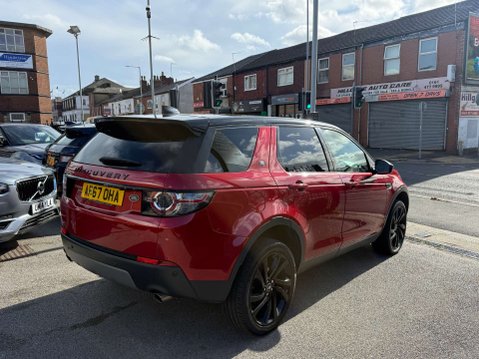 Land Rover Discovery Sport 2.0 Discovery Sport Black HSE TD4 Auto 4WD 5dr 2