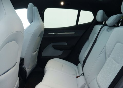 Volvo Ex30 Single Motor Extended Range 69kWh Ultra SUV 5dr Electric Auto (272 ps) 45