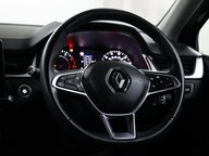 Renault Captur ICONIC TCE 46