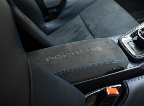 Porsche 911 GT3 (992) 33