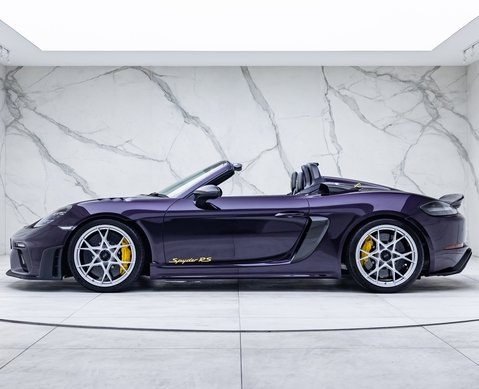 Porsche 718 Spyder RS