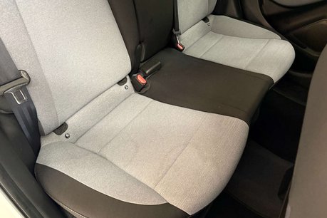 Hyundai i20 1.2 Blue Drive SE Hatchback 5dr Petrol Manual Euro 6 (s/s) (84 ps) 36