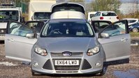 Ford Focus 1.6 Zetec Navigator Hatchback 5dr Petrol Powershift Euro 5 (125 ps) 8