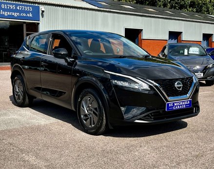 Nissan Qashqai 1.3 Qashqai Acenta Premium DiG-T MHEV CVT 5dr 4