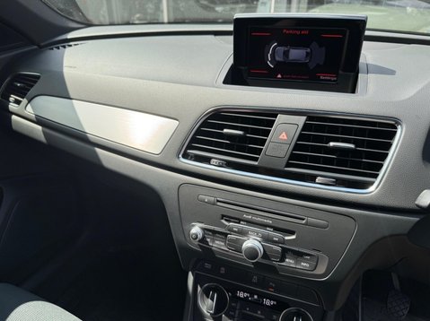 Audi Q3 TFSI S LINE 22