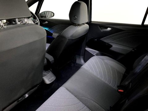 Volkswagen ID.3 Pro 58kWh Business Hatchback 5dr Electric Auto (204 ps) Air Con - Alloys - 19