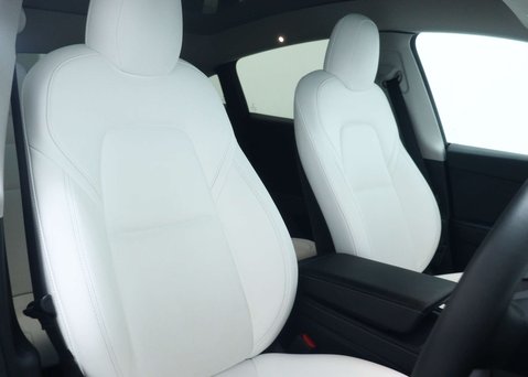 Tesla Model Y (Dual Motor) Long Range SUV 5dr Electric Auto 4WDE (384 bhp) 40