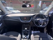 Vauxhall Grandland X SRI NAV 12